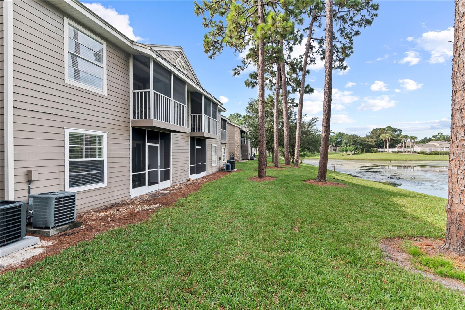 Image 23 of 31 For 108 Reserve Circle 108