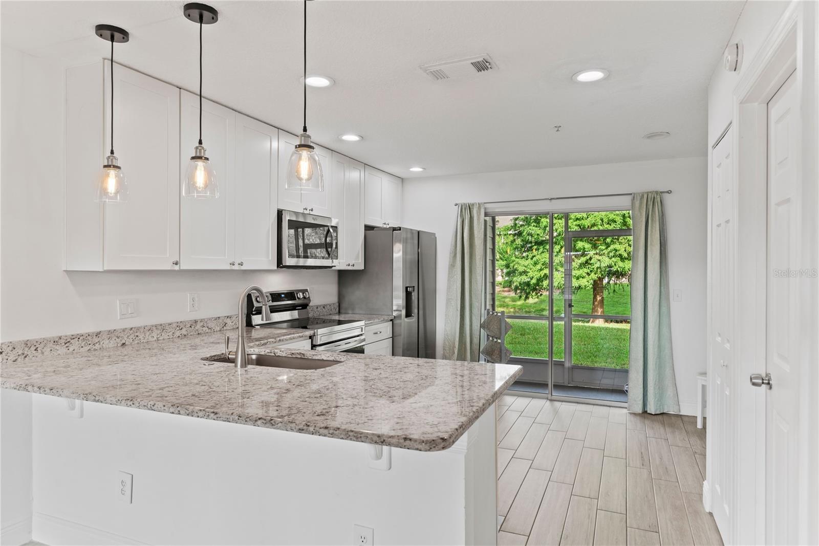 Image 7 of 31 For 108 Reserve Circle 108