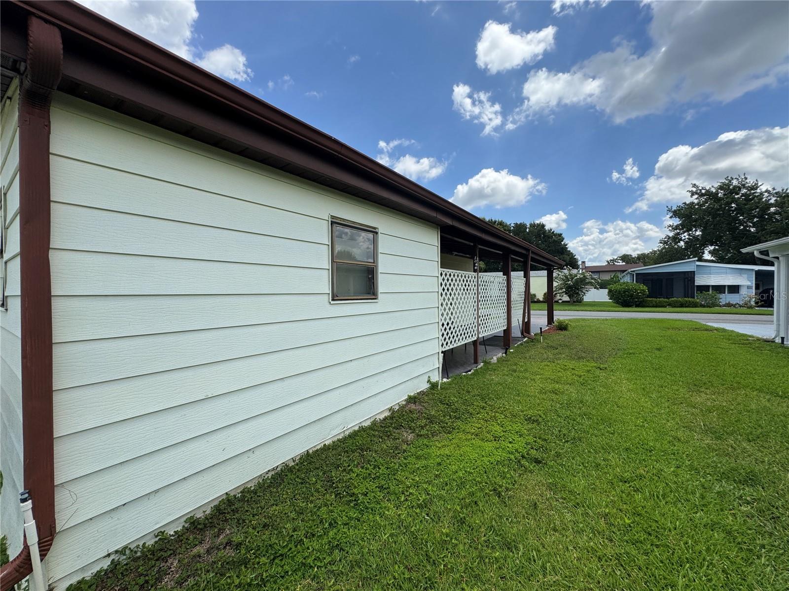 Image 15 of 42 For 4805 Colonnades Cir E