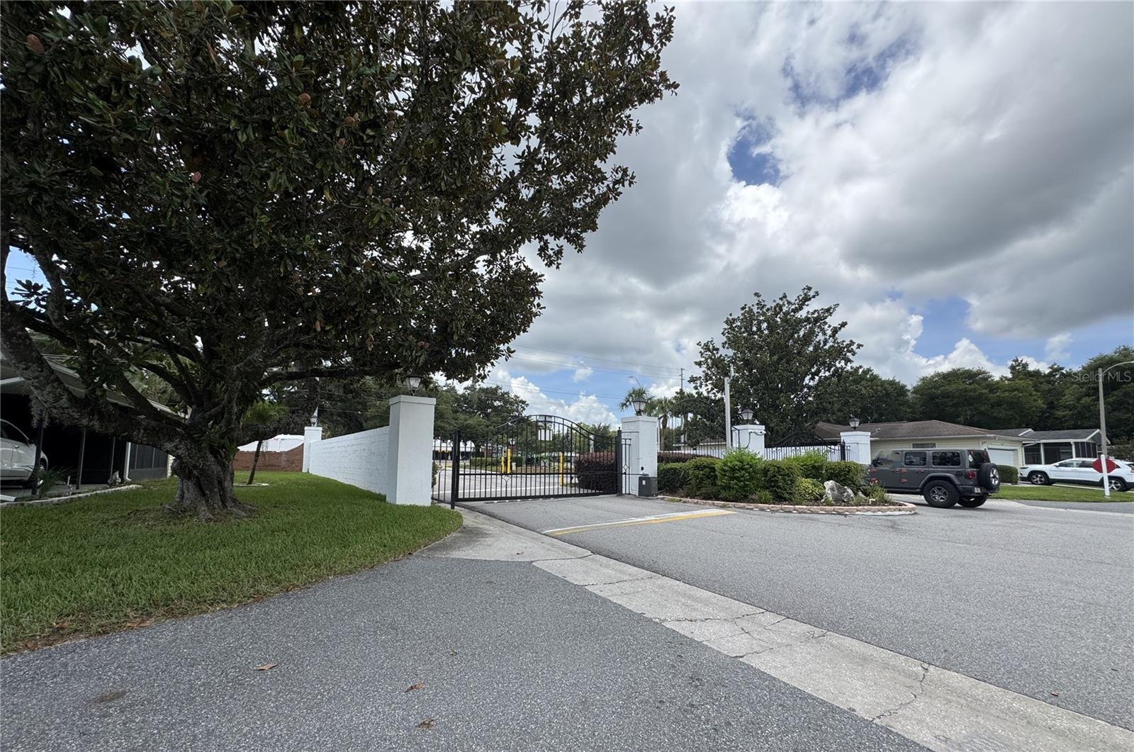 Image 42 of 42 For 4805 Colonnades Cir E