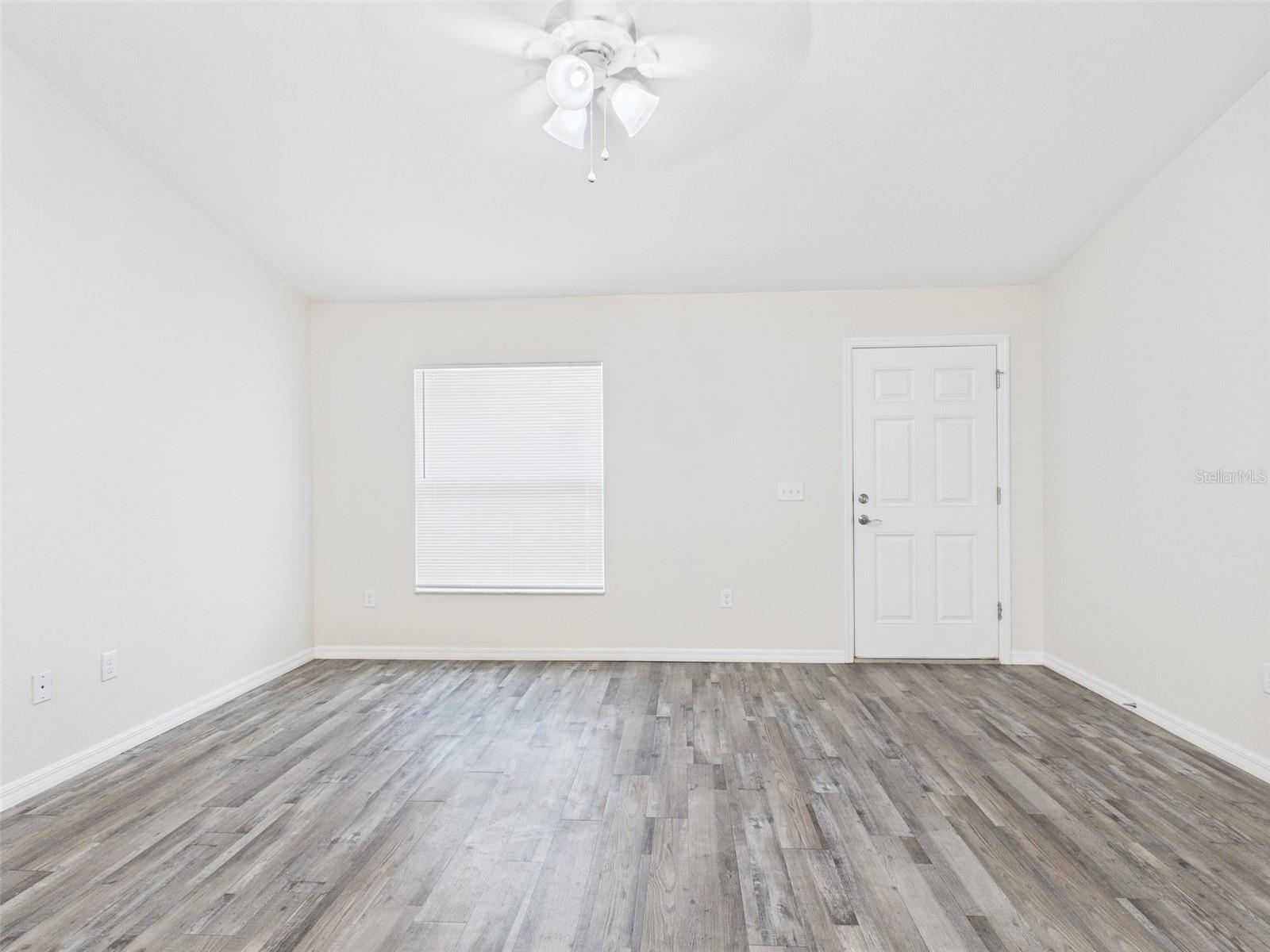 Image 2 of 10 For 14515 46th Court