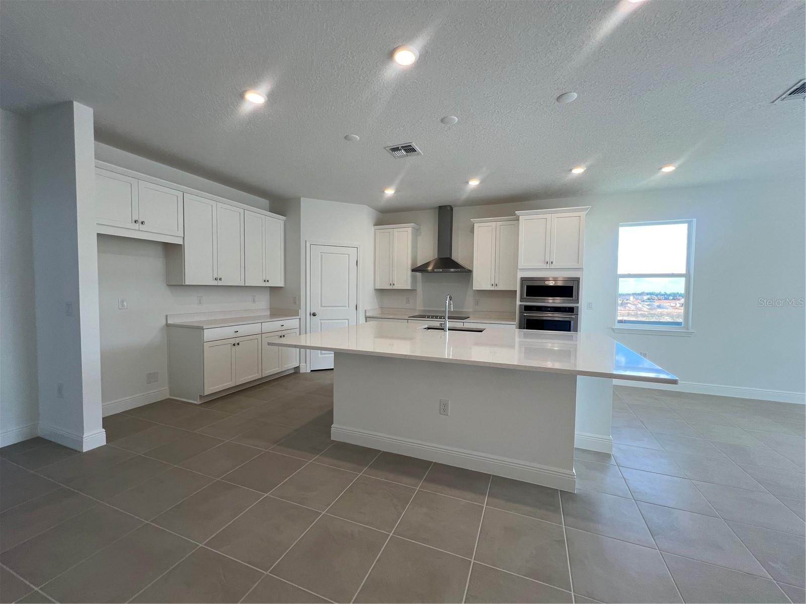 Image 11 of 21 For 1860 Sunshine Peak Drive