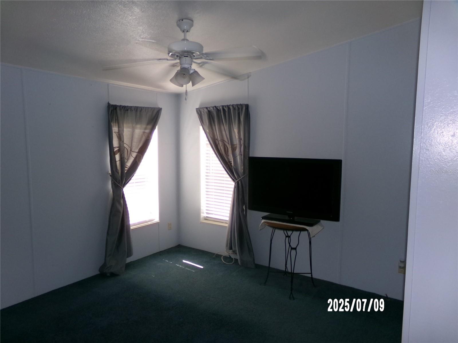 Image 40 of 92 For 356 Sue Avenue