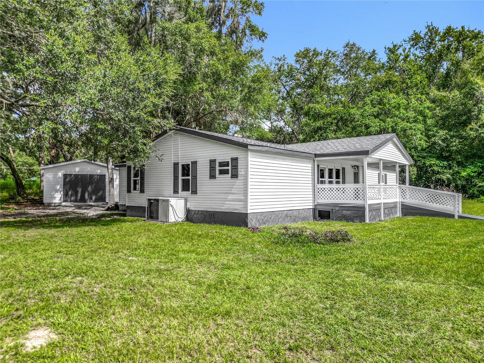 Image 4 of 51 For 14112 28th Court