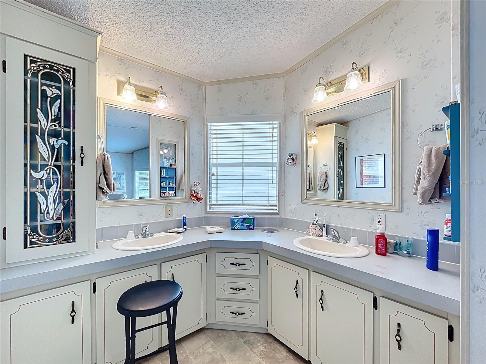 Image 23 of 34 For 2913 Manatee Road