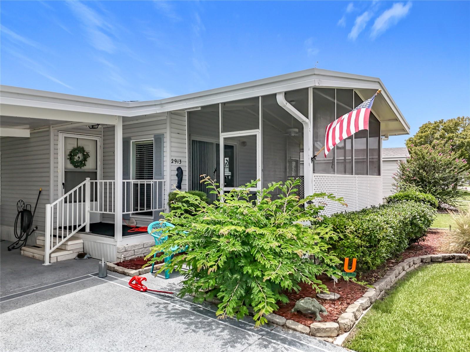 Image 3 of 34 For 2913 Manatee Road