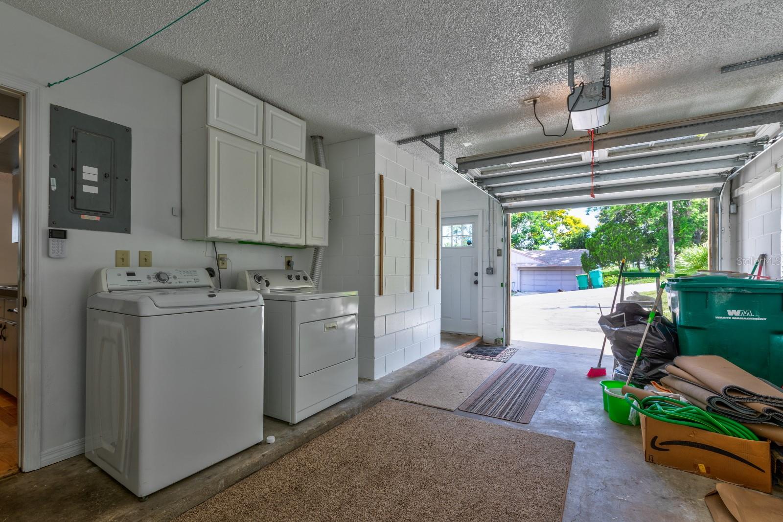 Image 33 of 42 For 1220 Country Club Road