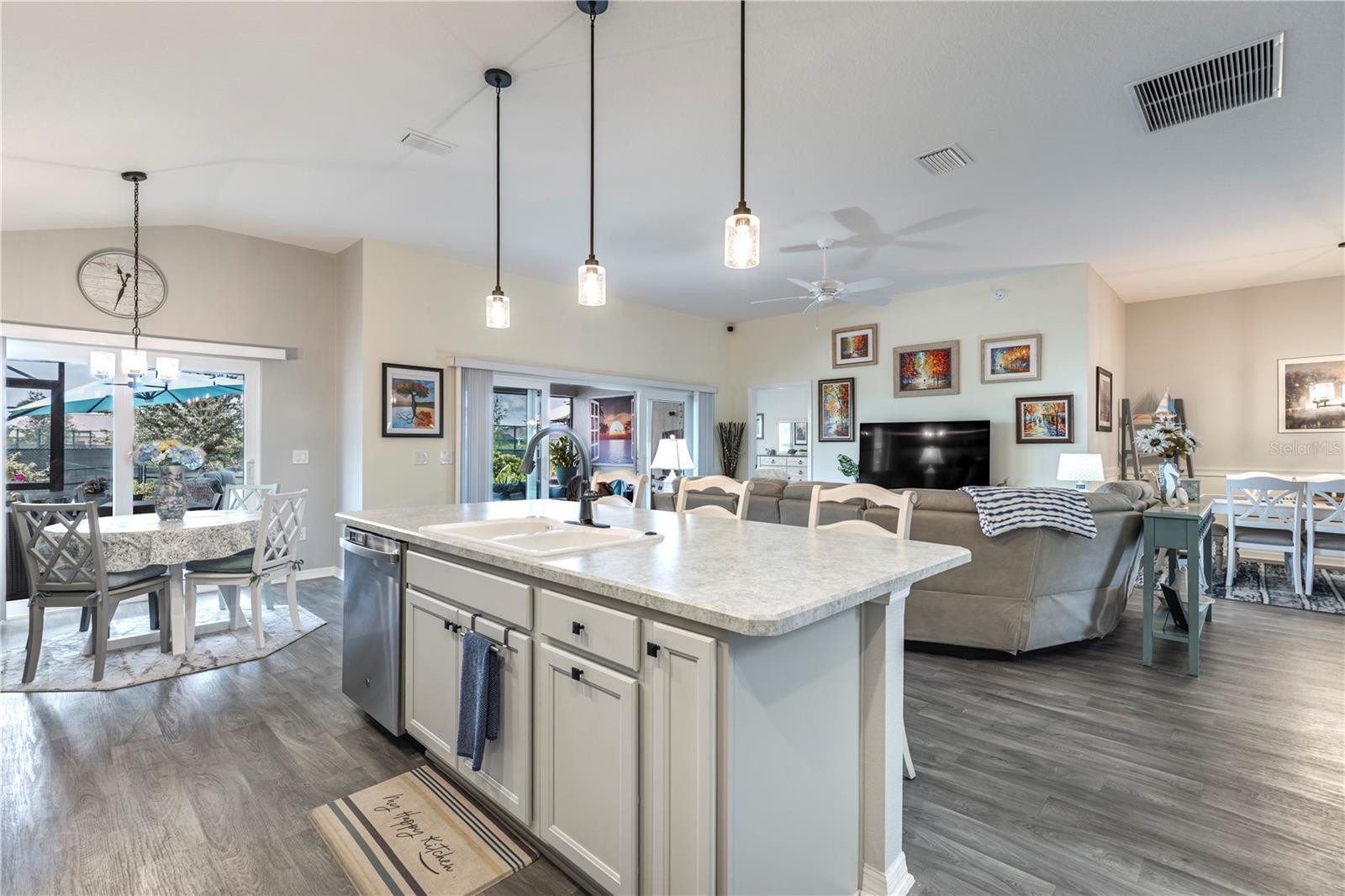Image 21 of 51 For 2810 Navy Hill Circle