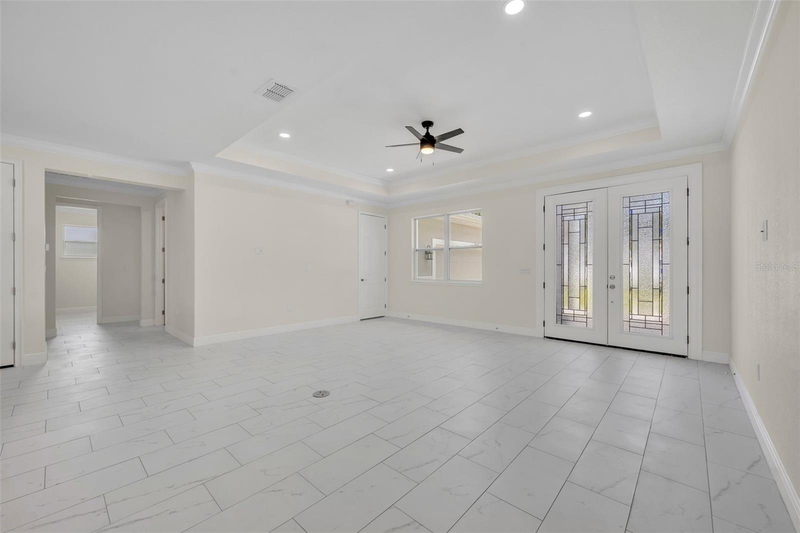 Image 11 of 38 For 840 Oaks Shores Road