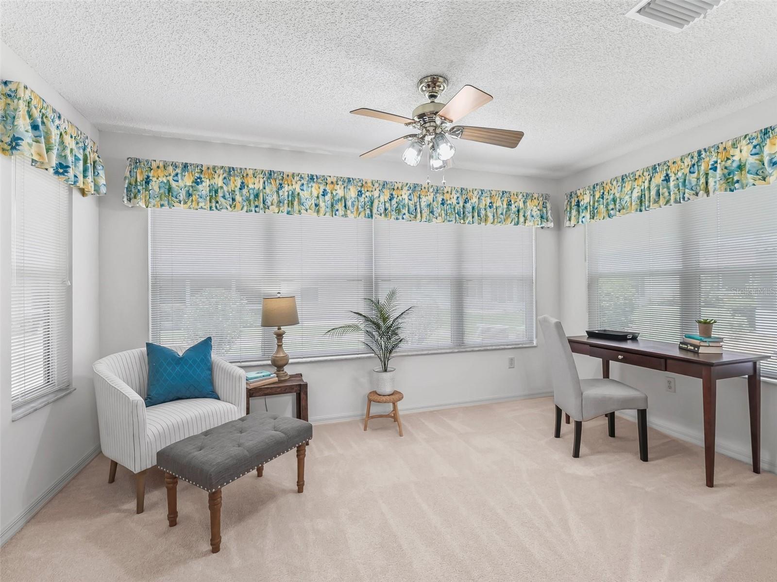 Image 9 of 19 For 17918 89th Rothway Court