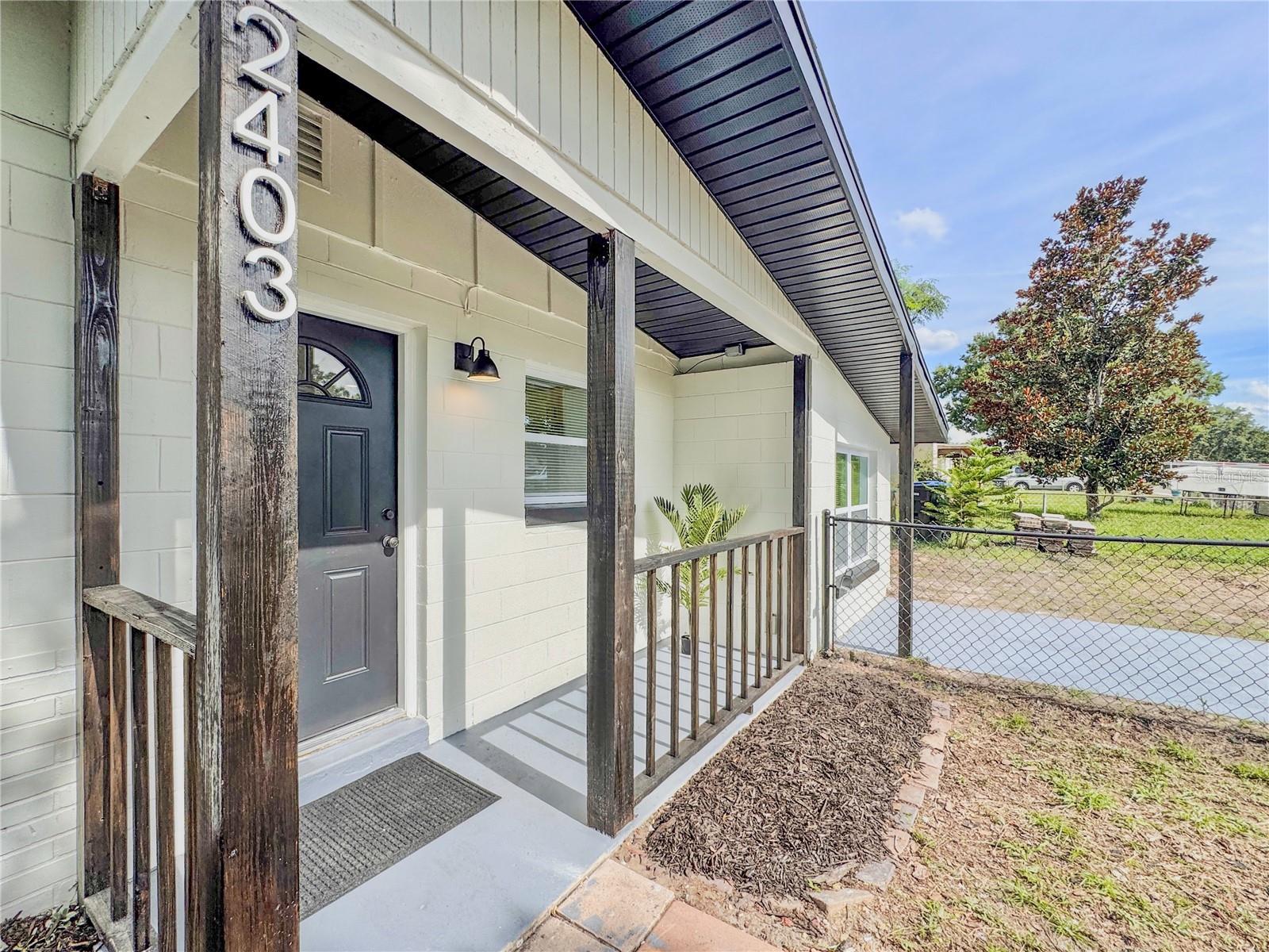 Image 3 of 35 For 2403 Nansen Avenue