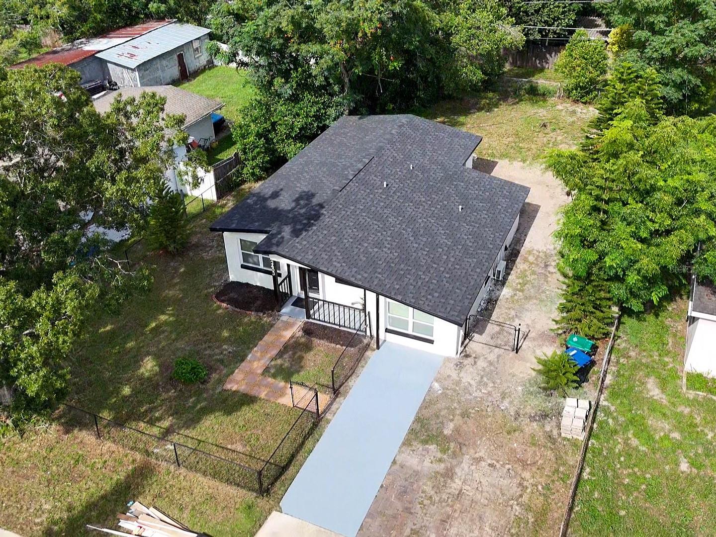 Image 32 of 35 For 2403 Nansen Avenue