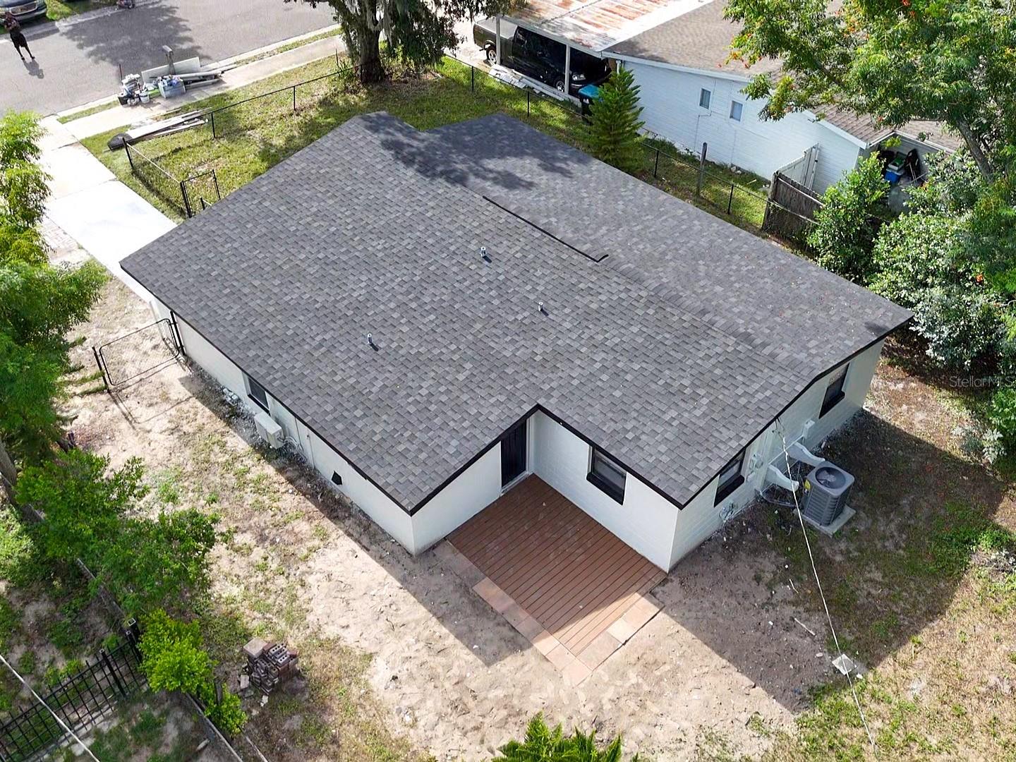 Image 33 of 35 For 2403 Nansen Avenue