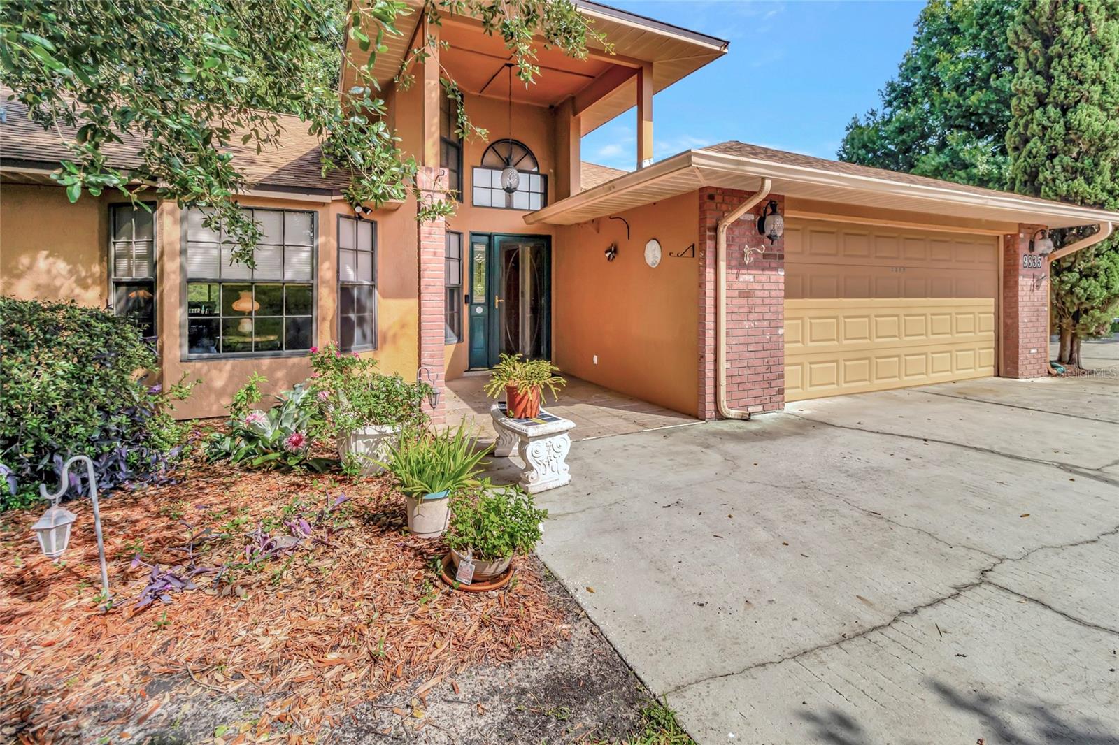 Details for 9835 Lakeshore Drive, CLERMONT, FL 34711