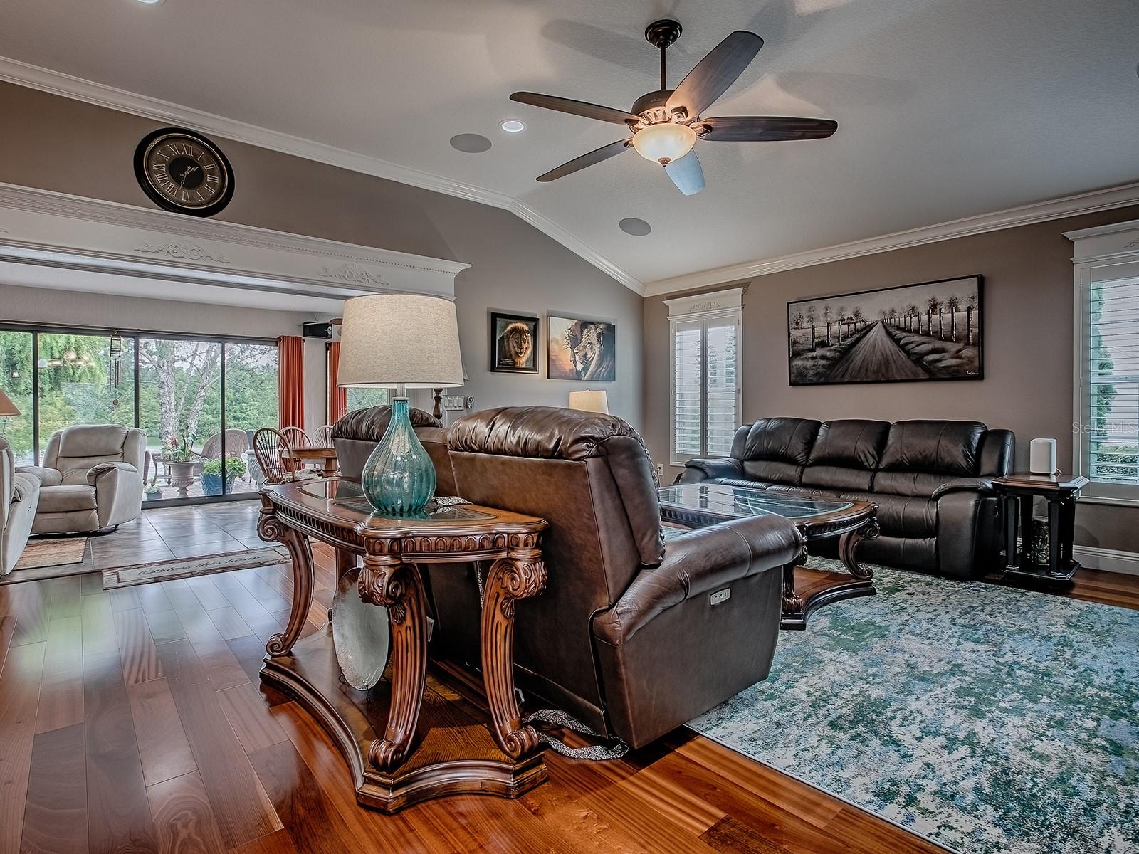 Image 21 of 51 For 2602 Montclair Lane
