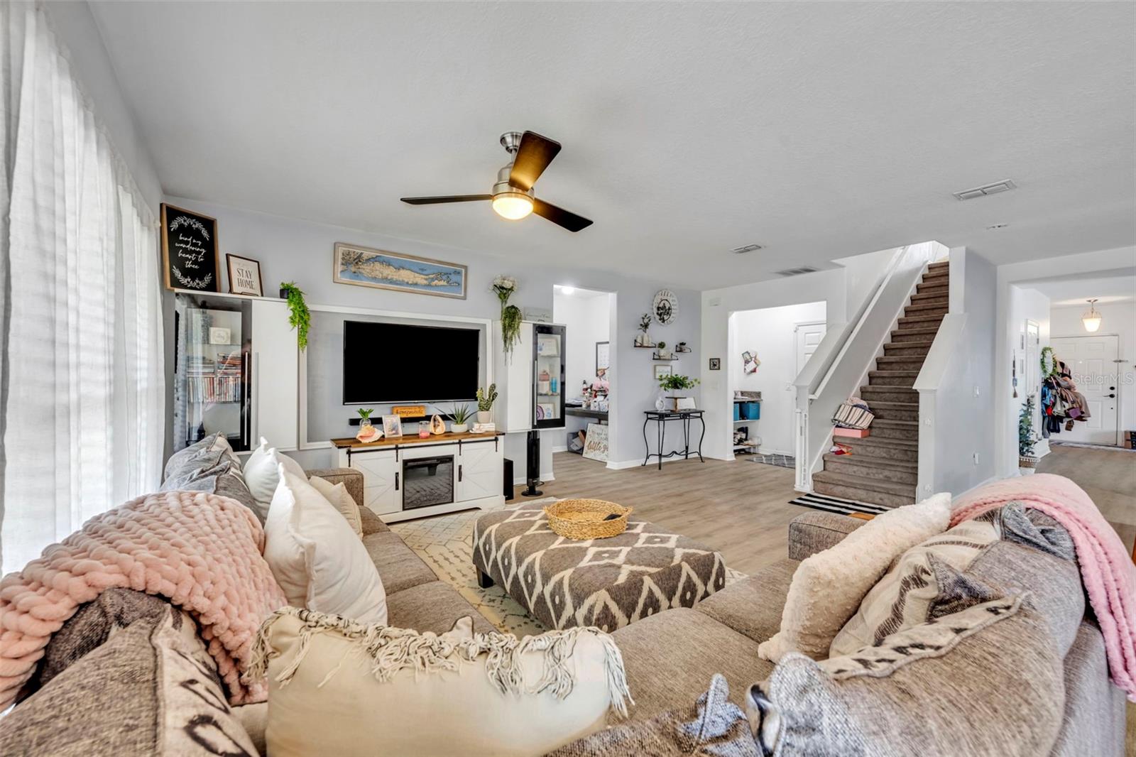 Image 10 of 33 For 10234 Lenox Street