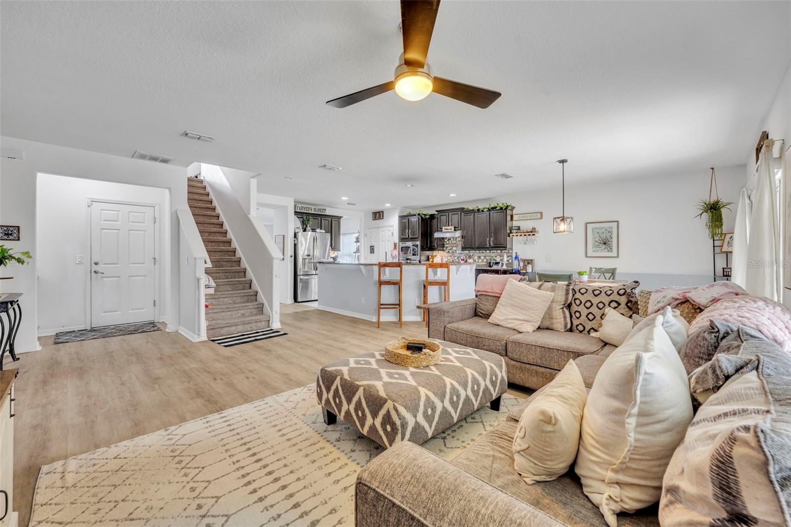 Image 11 of 33 For 10234 Lenox Street