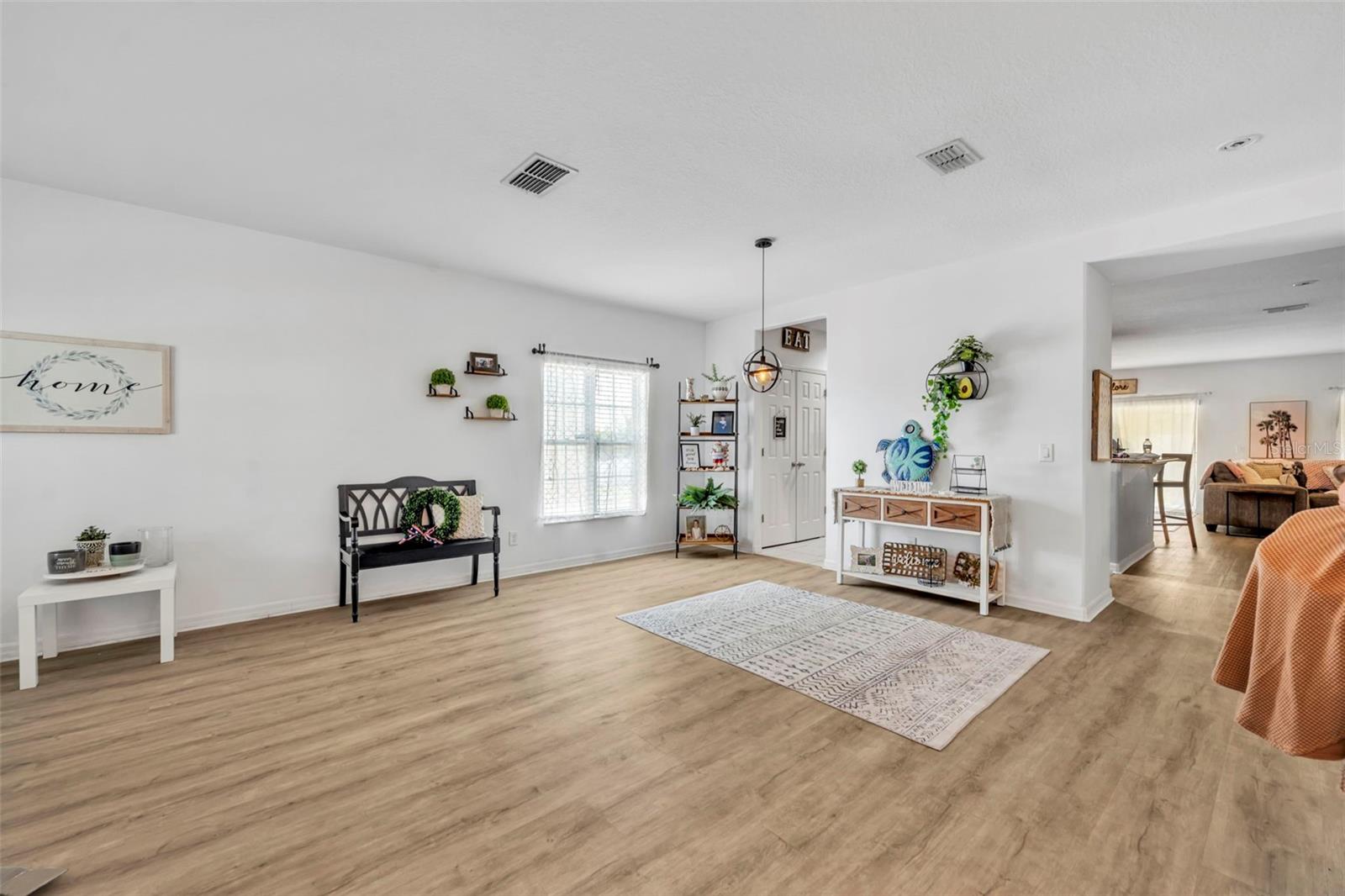 Image 5 of 33 For 10234 Lenox Street