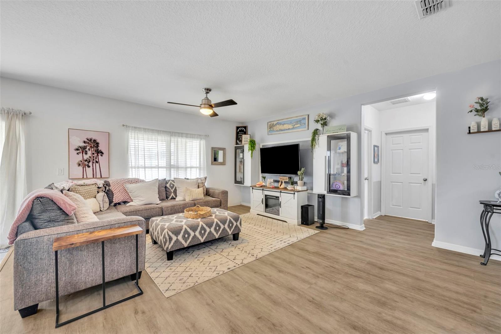 Image 9 of 33 For 10234 Lenox Street