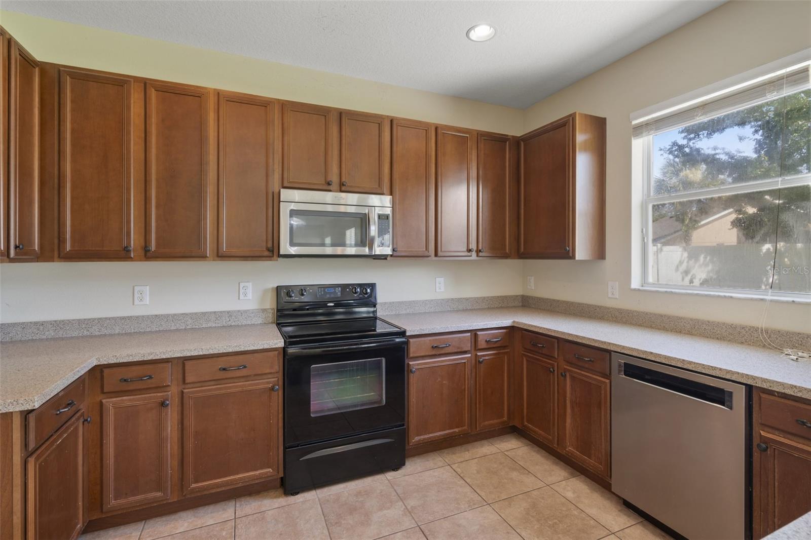 Image 12 of 44 For 2215 Natoma Boulevard
