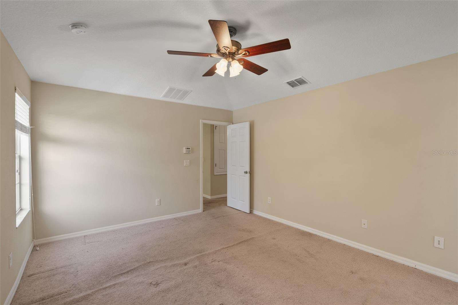 Image 18 of 44 For 2215 Natoma Boulevard