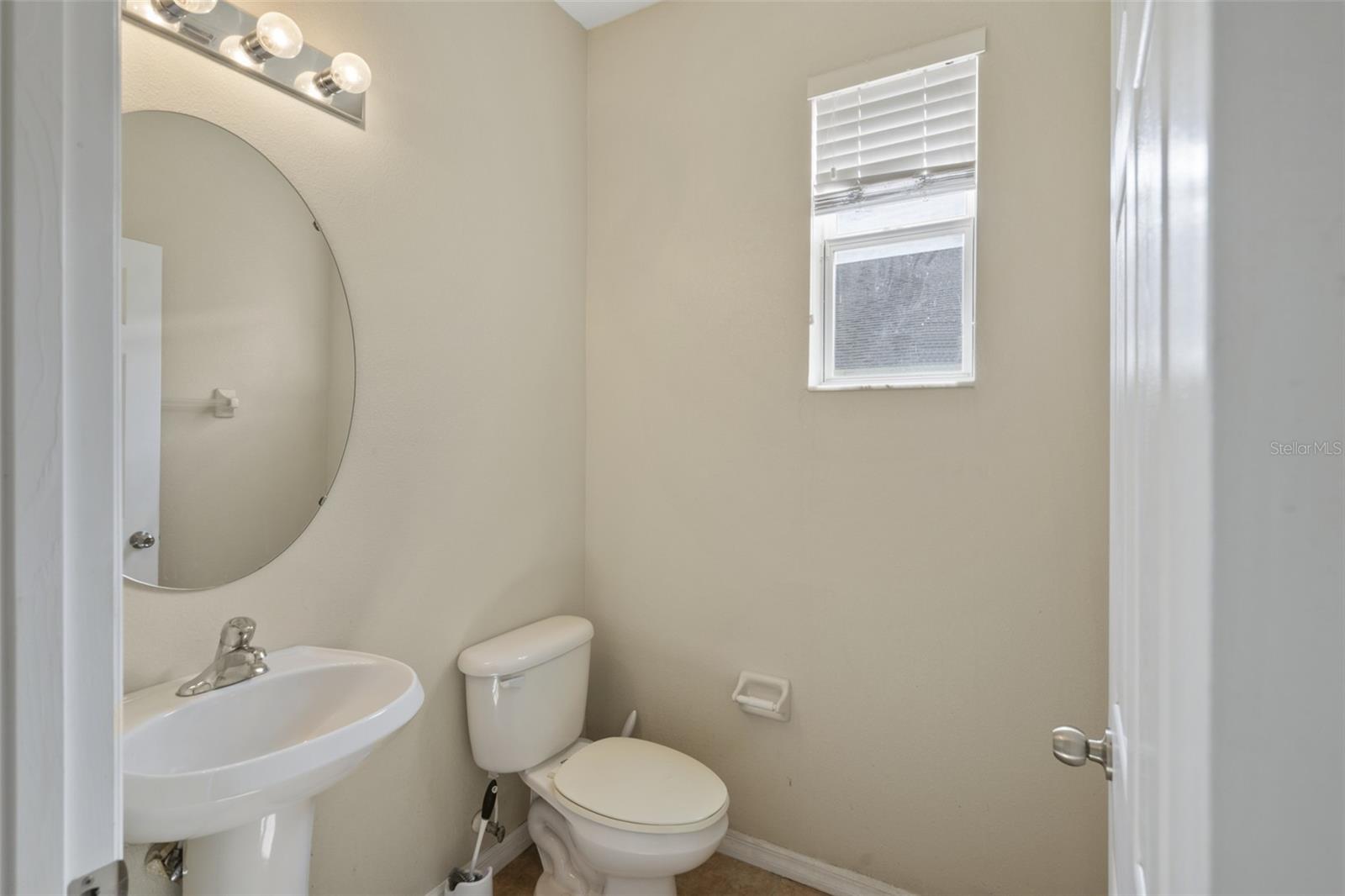 Image 8 of 44 For 2215 Natoma Boulevard