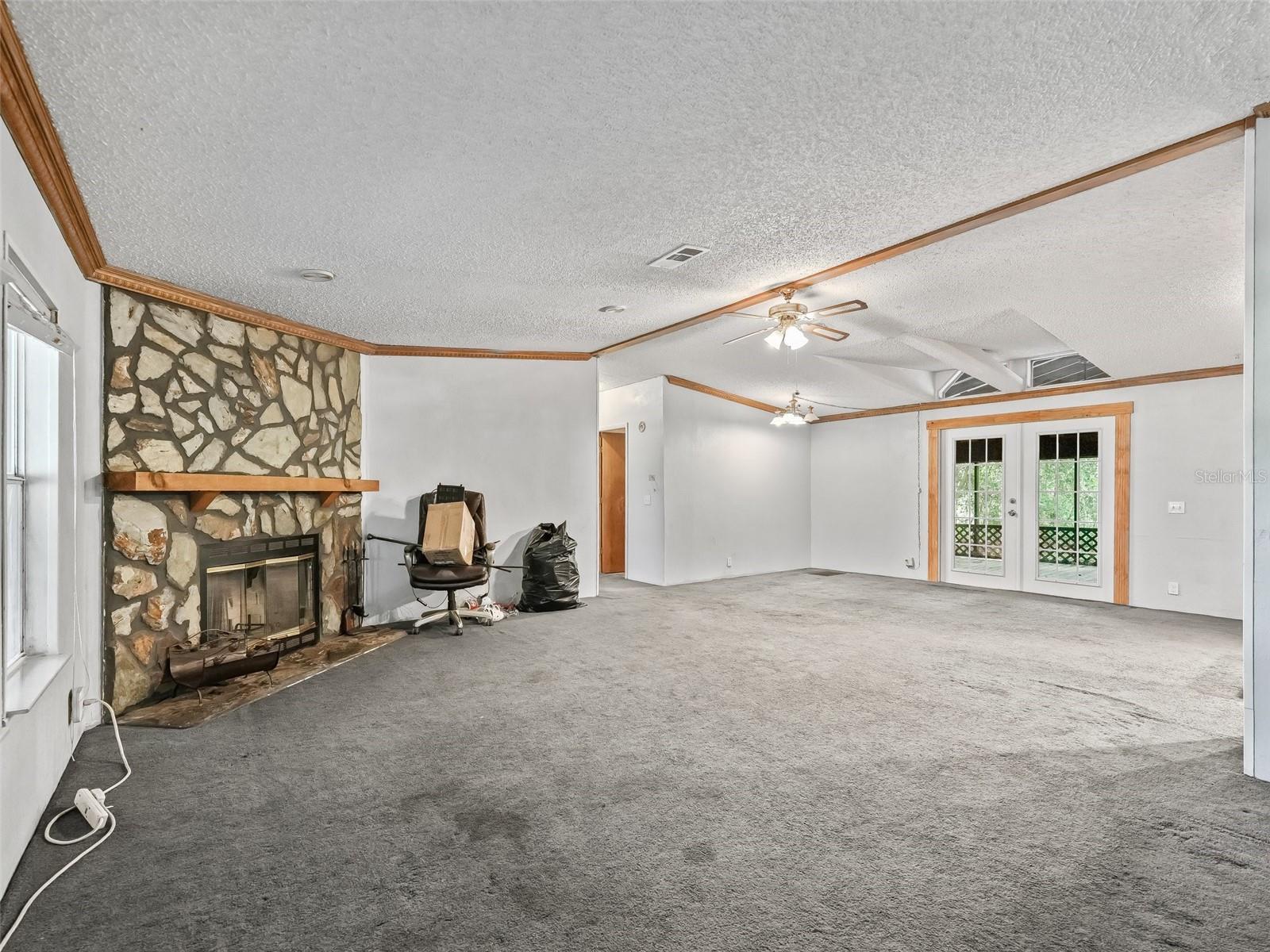 Image 7 of 37 For 17070 173rd Terrace Road