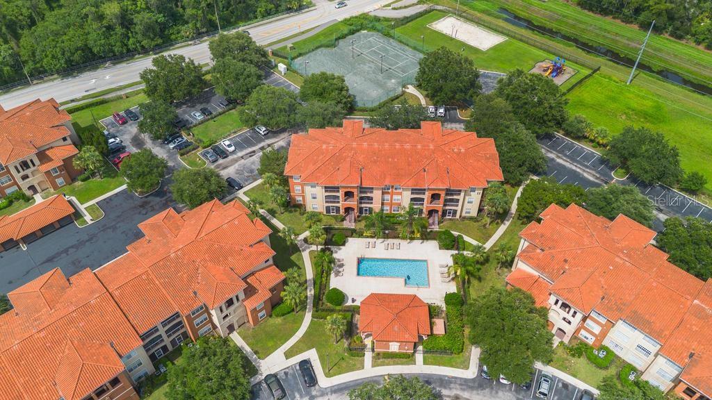 Image 29 of 31 For 5518 Metrowest Boulevard 11-302