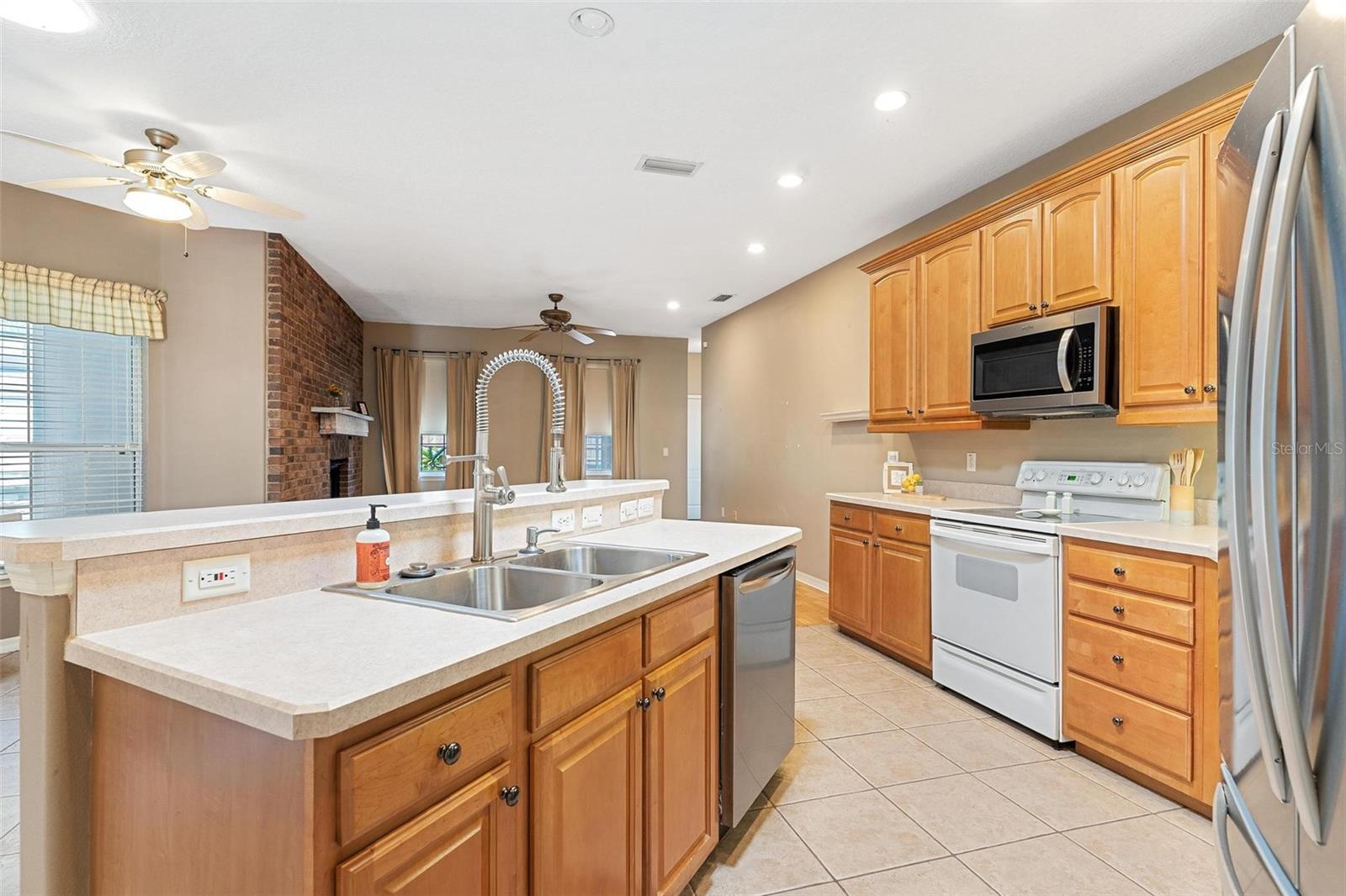 Image 12 of 41 For 2298 Knollwood Drive