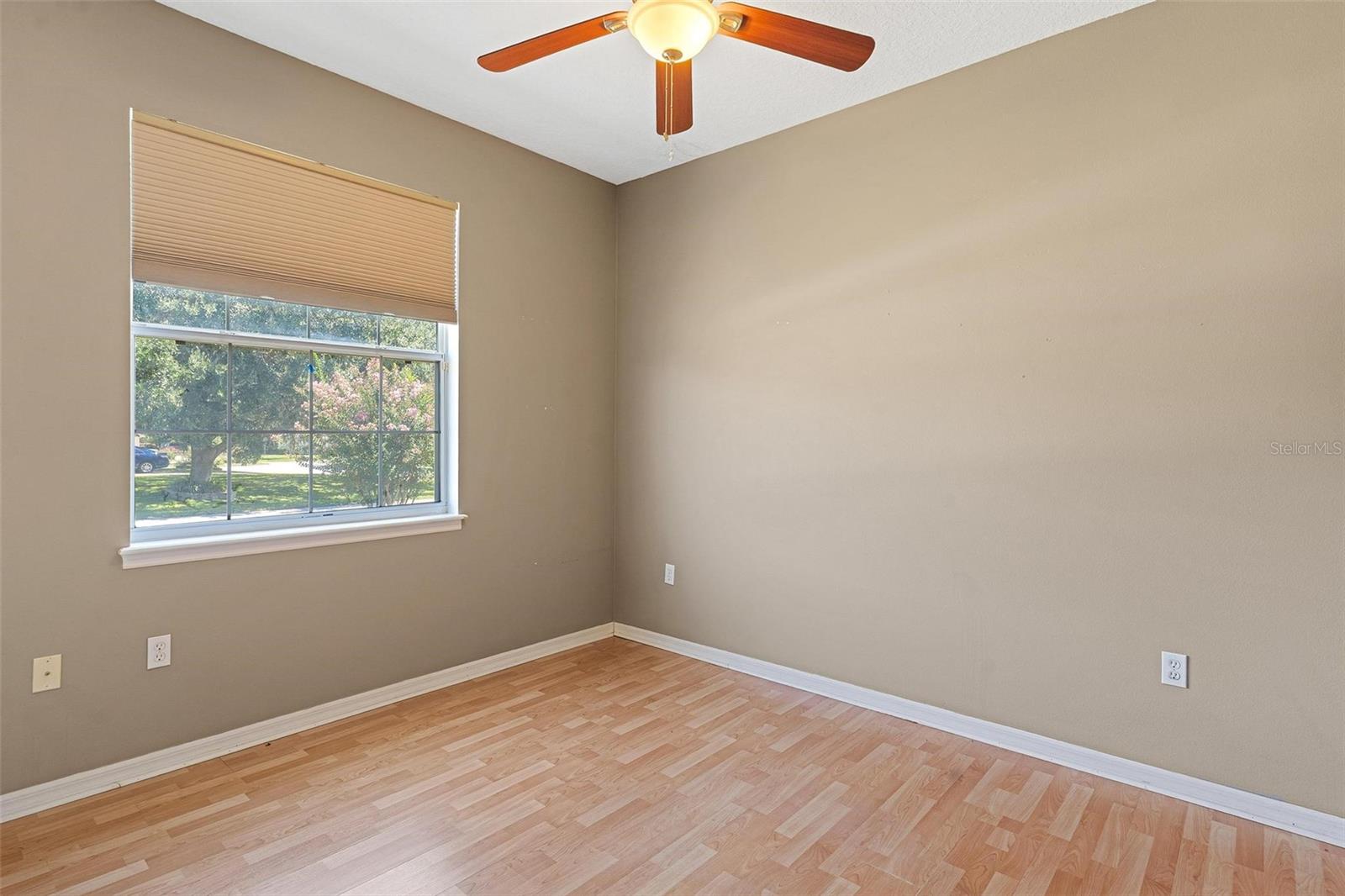Image 23 of 41 For 2298 Knollwood Drive