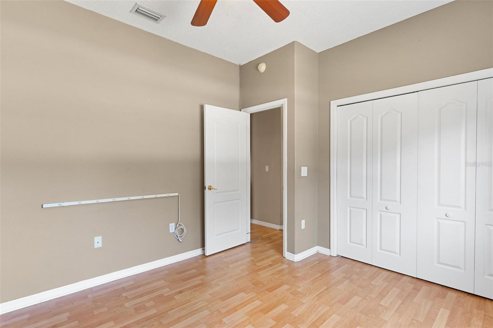 Image 24 of 41 For 2298 Knollwood Drive