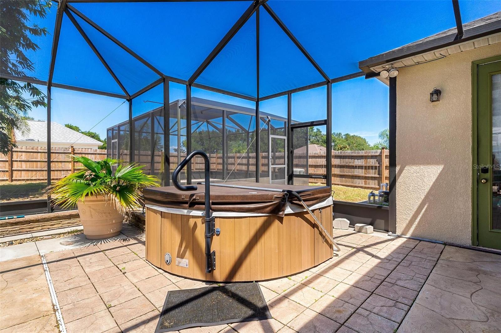 Image 3 of 41 For 2298 Knollwood Drive