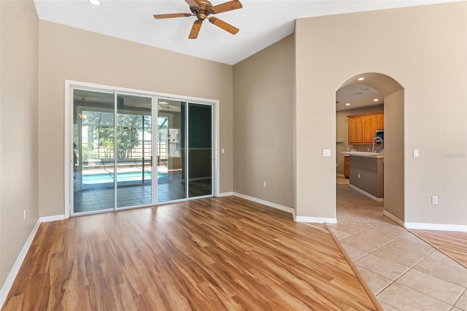 Image 7 of 41 For 2298 Knollwood Drive