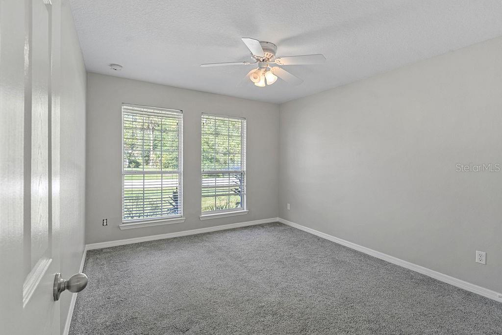 Image 15 of 25 For 6 Llowick Court