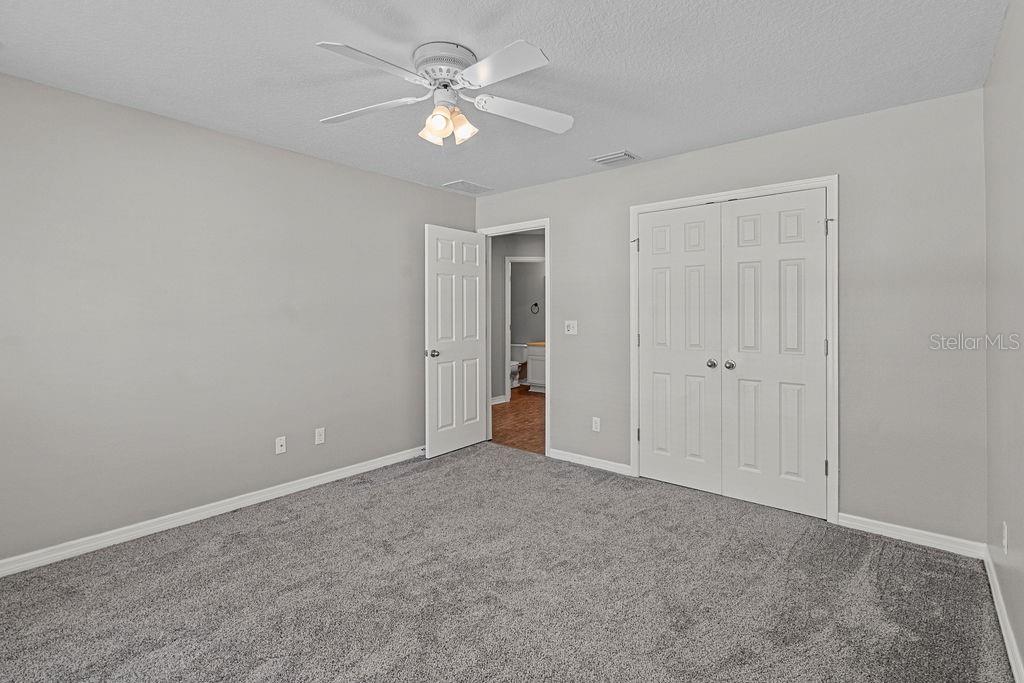 Image 18 of 25 For 6 Llowick Court