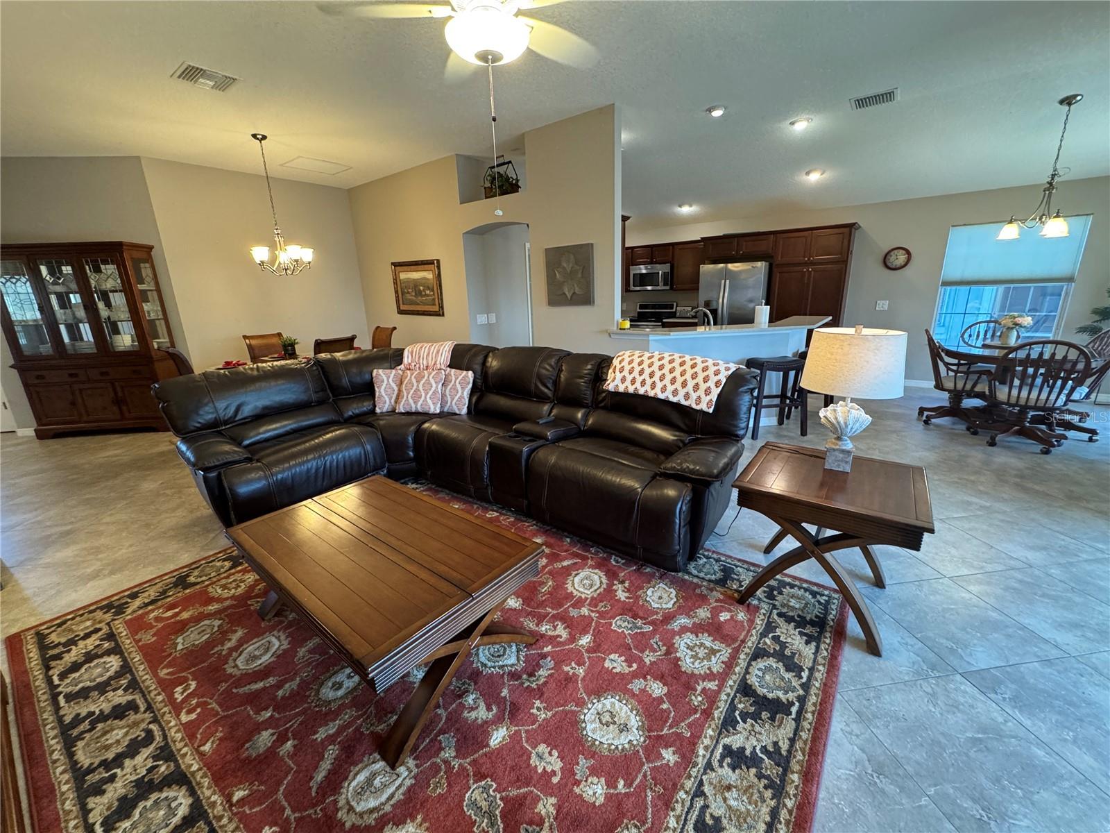 Image 5 of 21 For 2929 French Oak Avenue