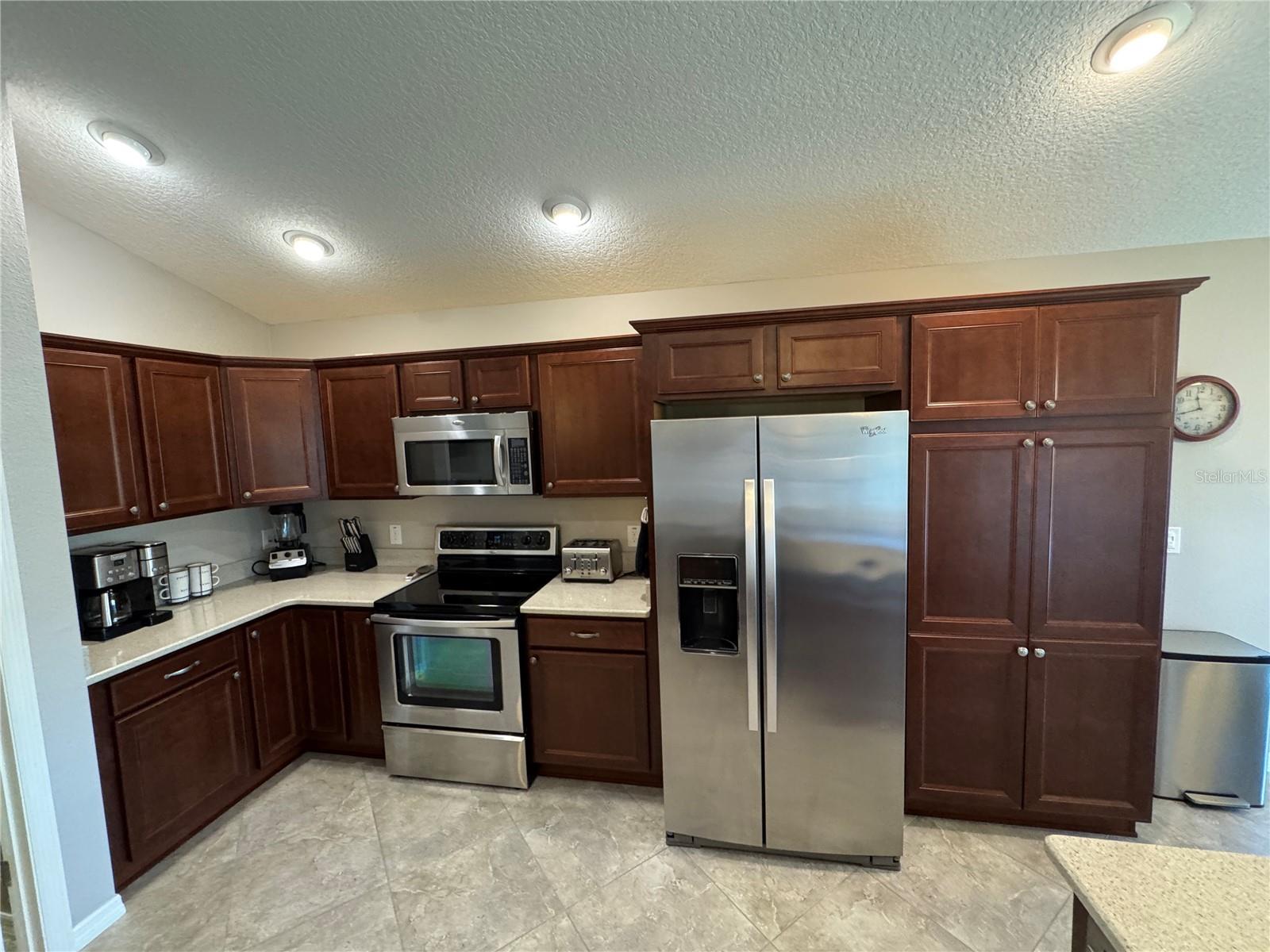 Image 7 of 21 For 2929 French Oak Avenue