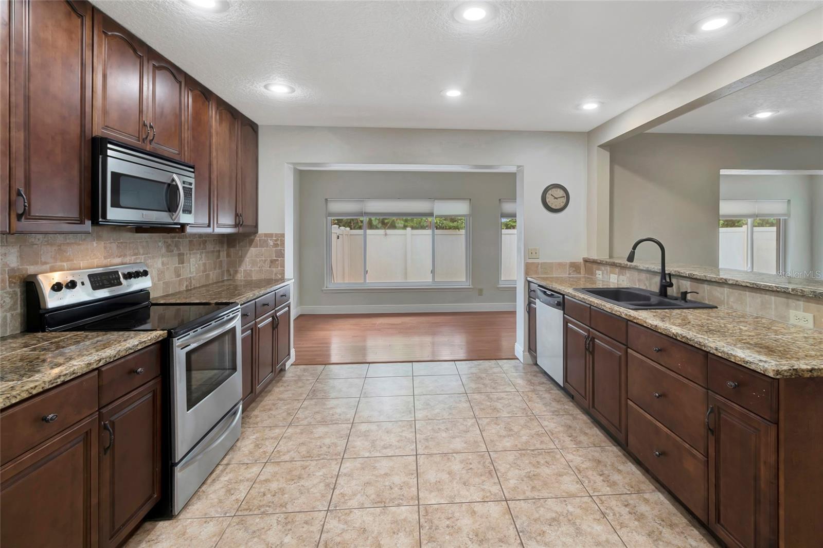 Image 13 of 58 For 205 Woodland Street