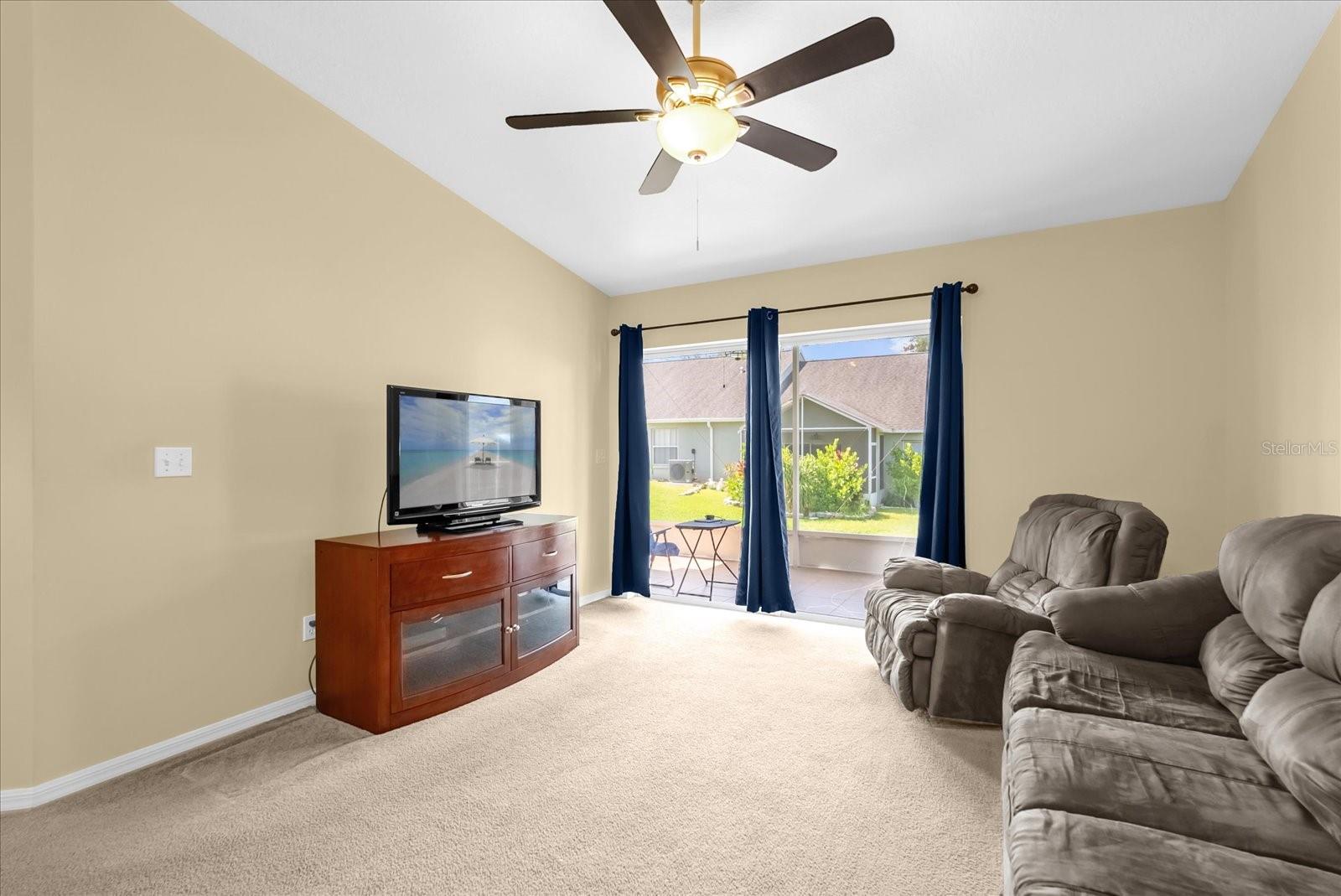Image 3 of 28 For 637 Harbor Villa Court