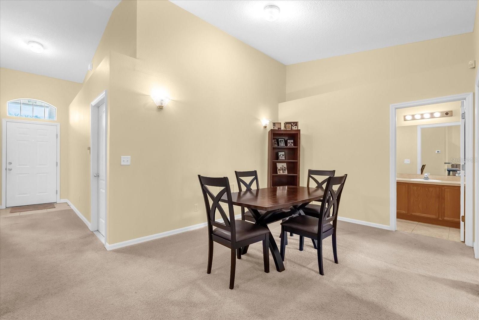 Image 4 of 28 For 637 Harbor Villa Court