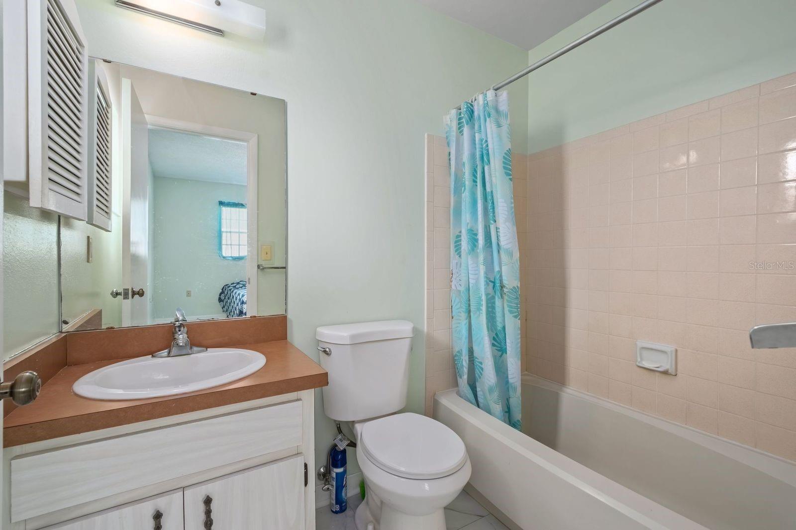 Image 11 of 37 For 15083 43rd Terrace Road