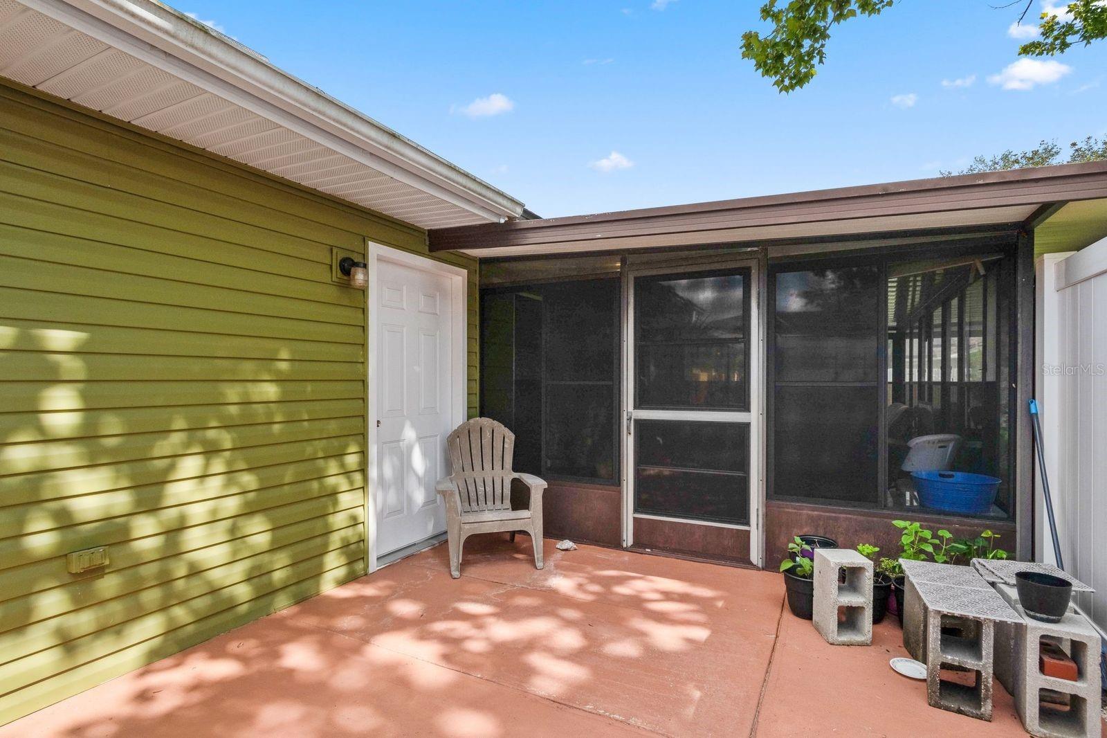 Image 30 of 37 For 15083 43rd Terrace Road