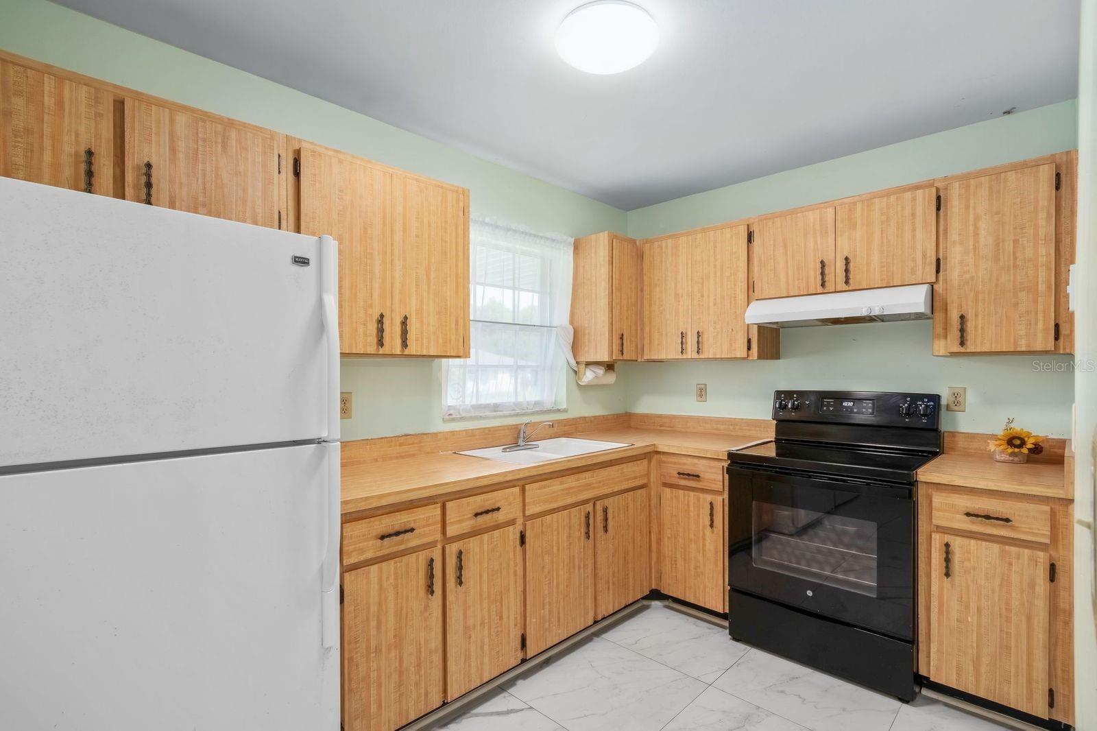 Image 7 of 37 For 15083 43rd Terrace Road