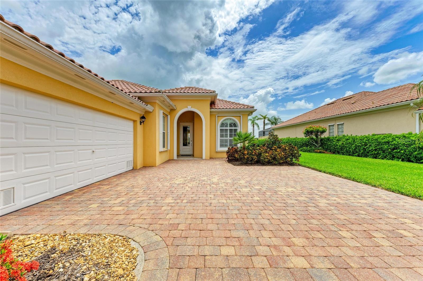 Image 4 of 59 For 5827 Benevento Drive
