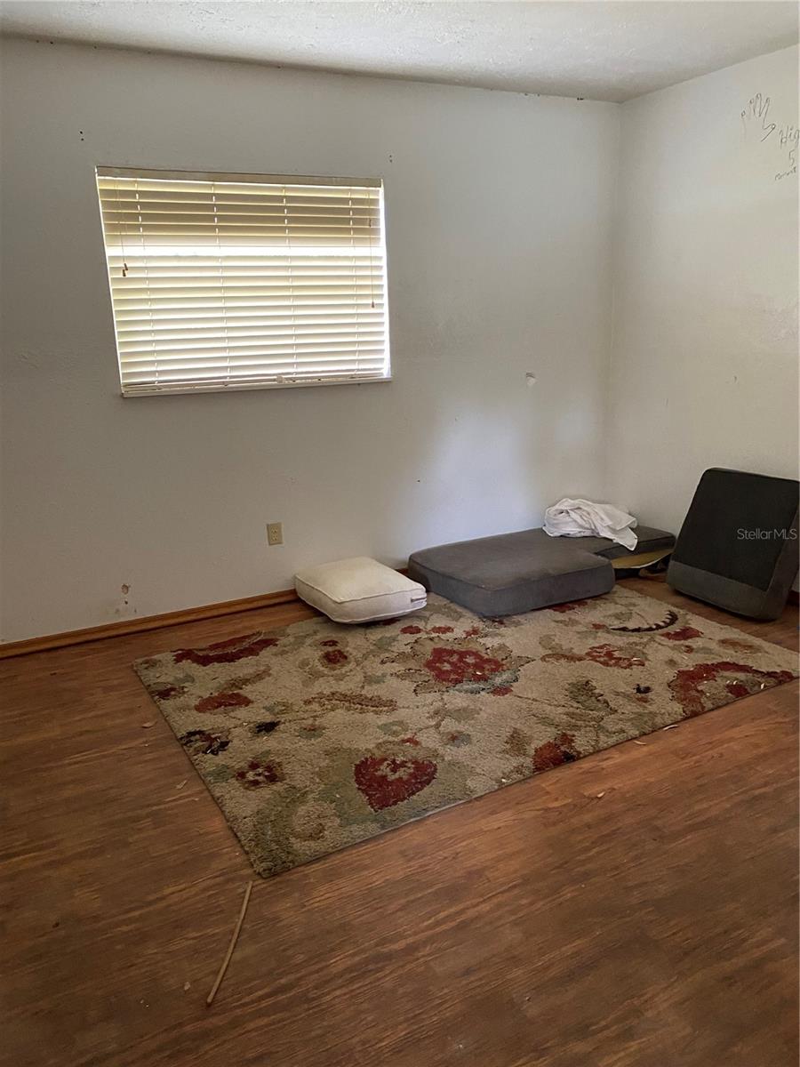 Image 6 of 10 For 4702 Cr 304