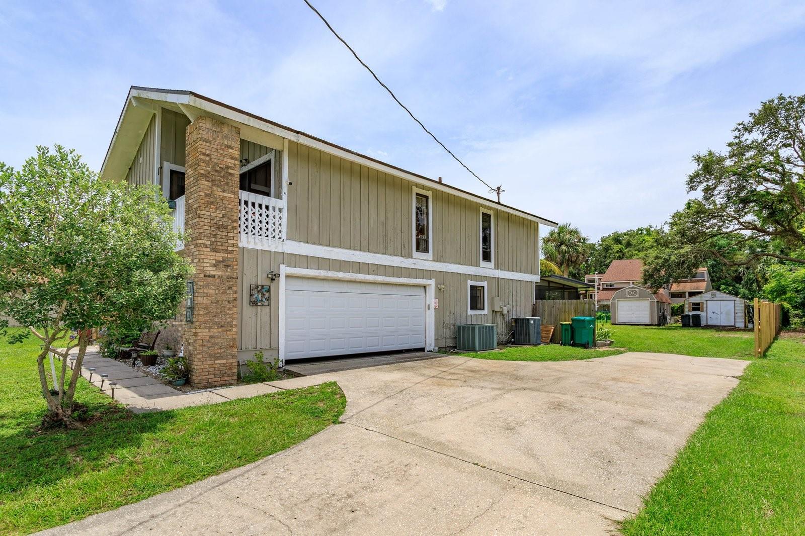 Image 4 of 38 For 800 Lakeview Avenue