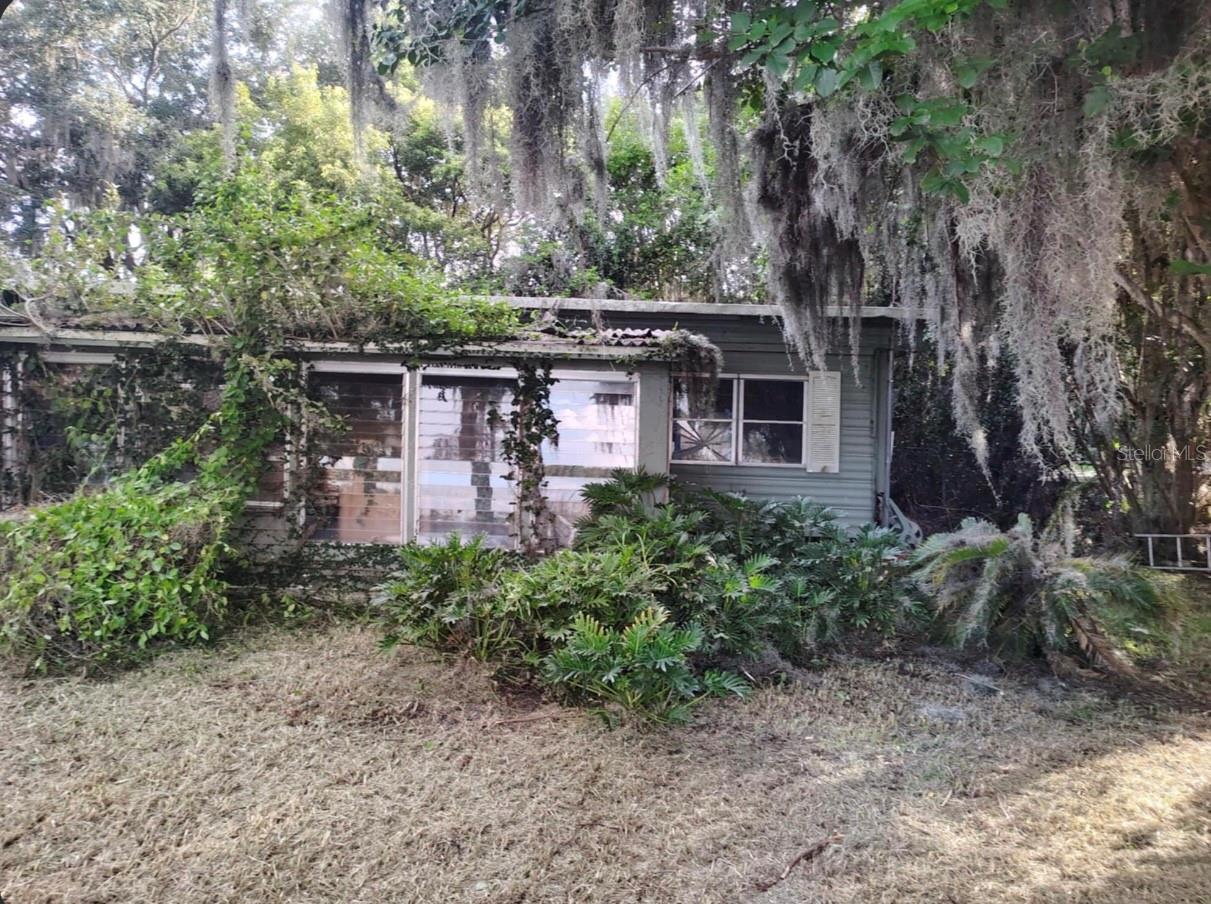 Image 15 of 25 For 17137 Arrow Head Boulevard