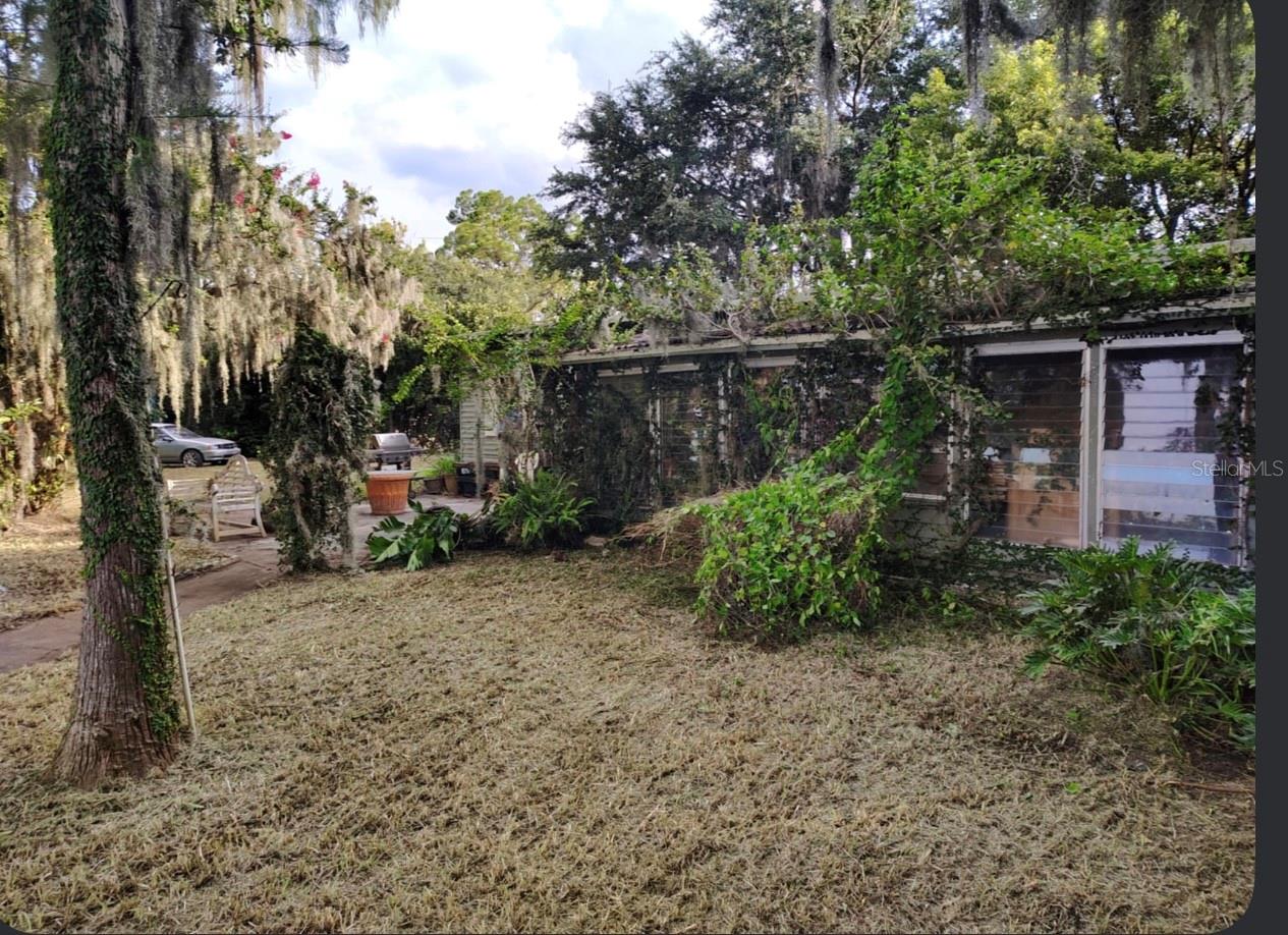 Image 16 of 25 For 17137 Arrow Head Boulevard