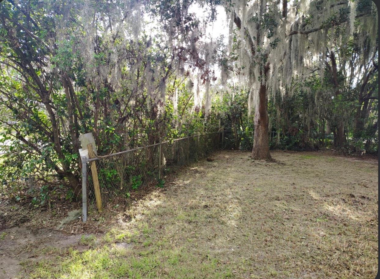 Image 24 of 25 For 17137 Arrow Head Boulevard