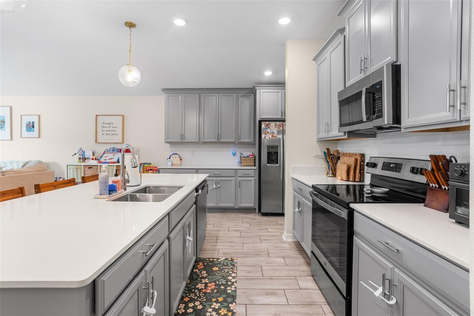 Image 14 of 40 For 5460 Limestone Street